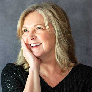 Deanna Golden
